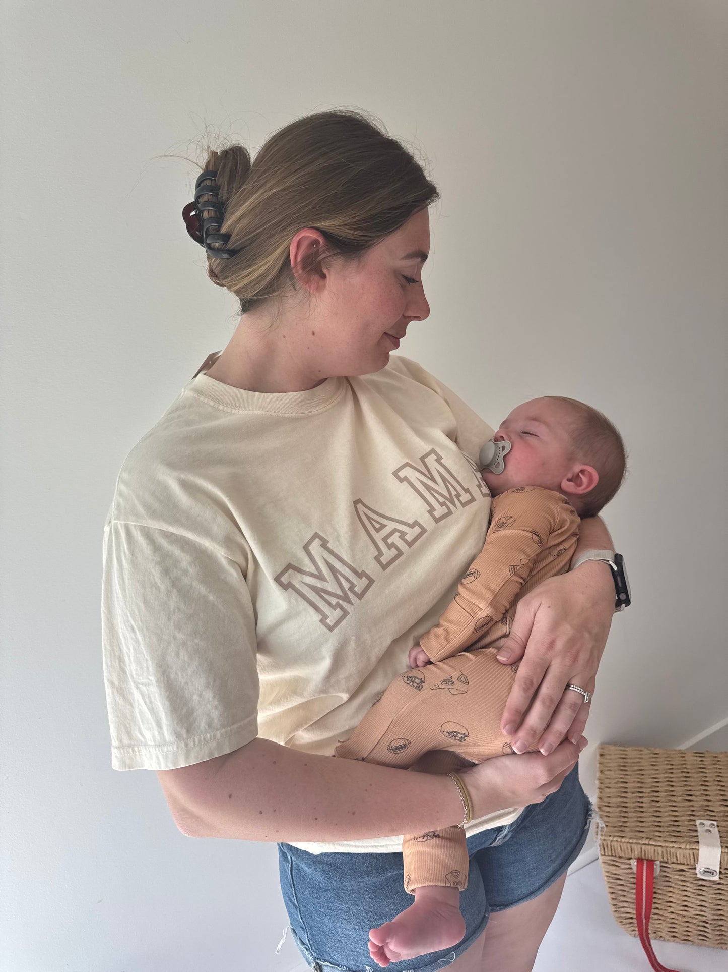 Mama Varsity Tee