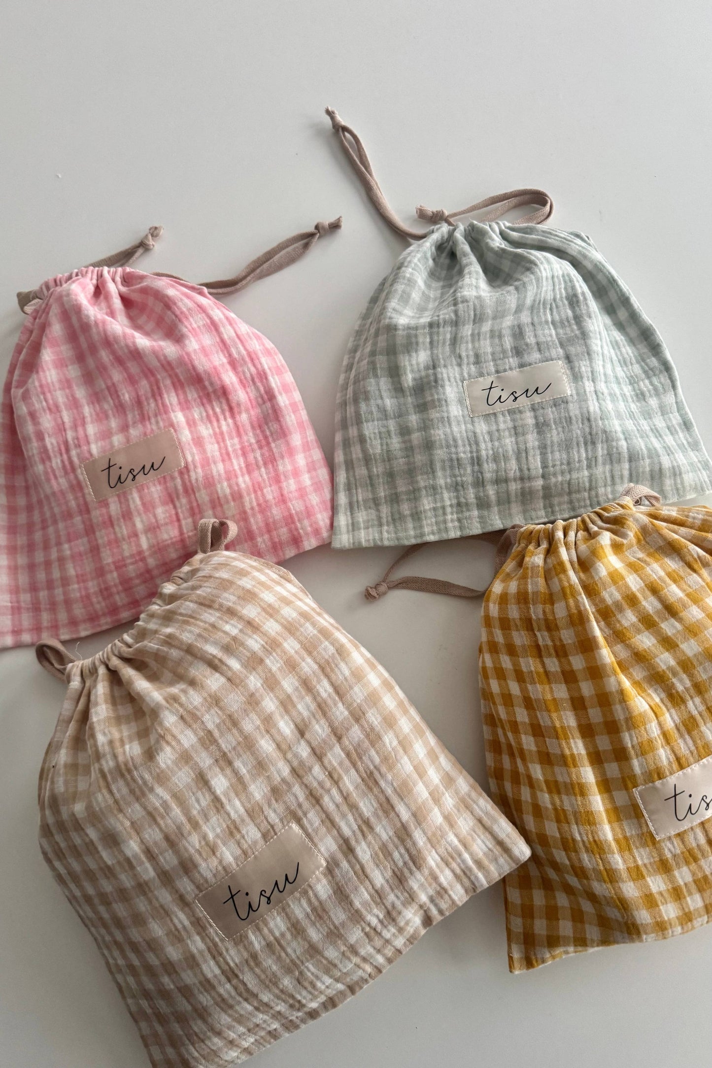 TISU nursing cover & matching storage bag, Beige Gingham