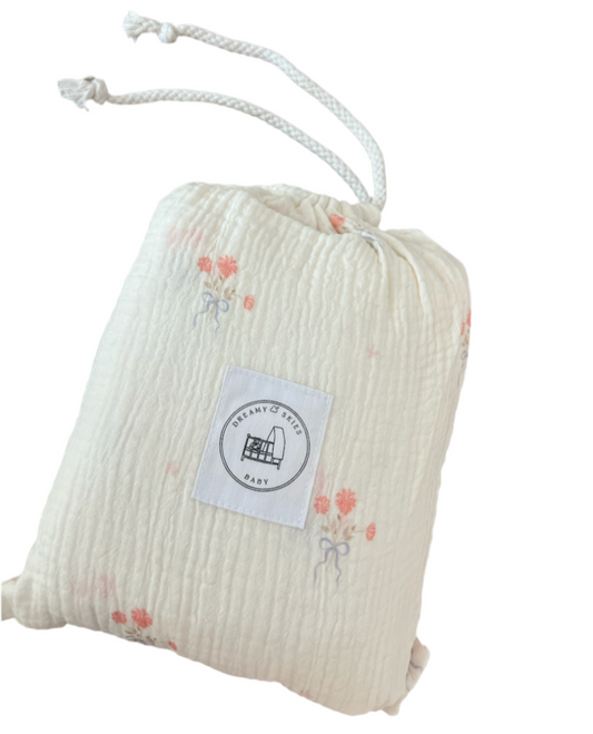 Bowquet Cotton Gauze Crib Sheet