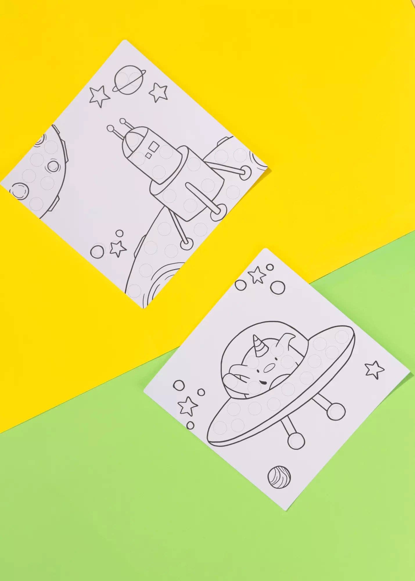 Dot Markers Activity Set – Space (8 Colors)