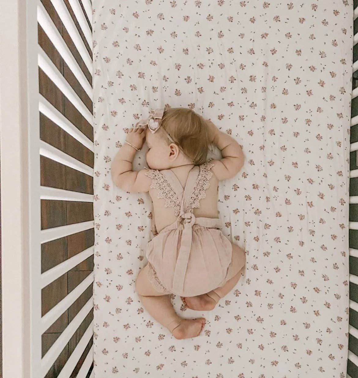 Evie Floral Muslin Crib Sheet